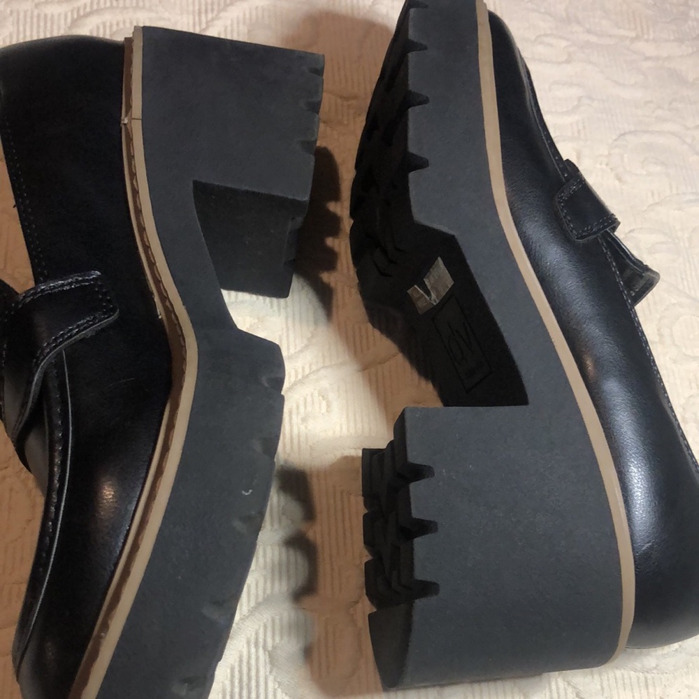 Women’s black Y2k chunky fall DV dolce Vita Tammy Black Leather retro Loafers